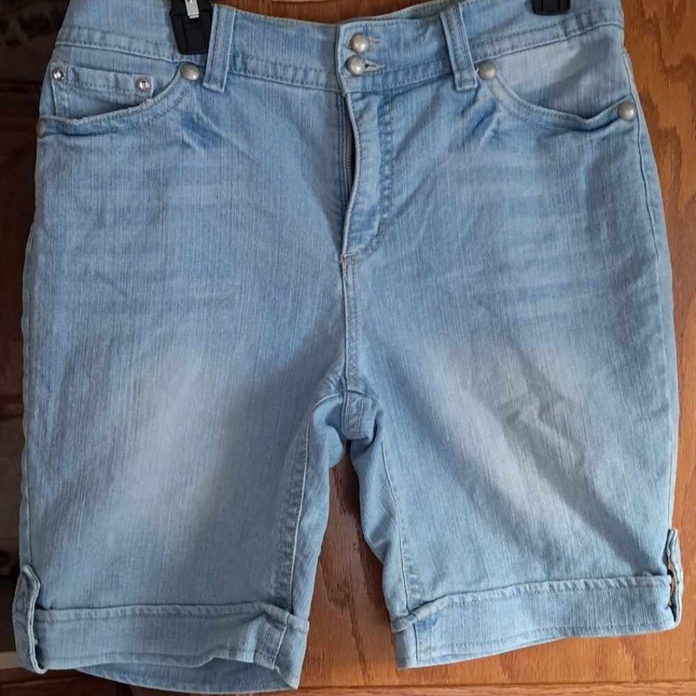 CODE BLEU  WOMENS SHORT PANTS DENIM SIZE  10/29